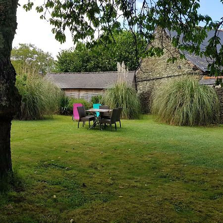 Les Locations Du Puits Bed & Breakfast โรชฟอต์อองแตร์ ภายนอก รูปภาพ