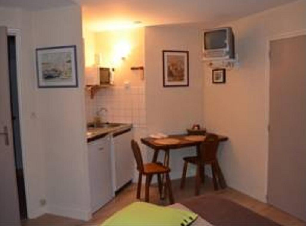 Les Locations Du Puits Bed & Breakfast โรชฟอต์อองแตร์ ภายนอก รูปภาพ